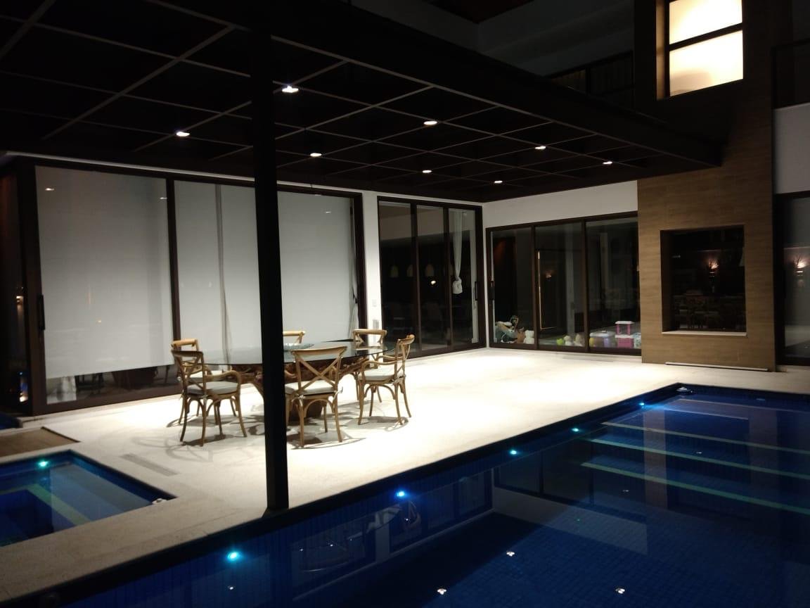 Casa moderna com piscina - foto 8